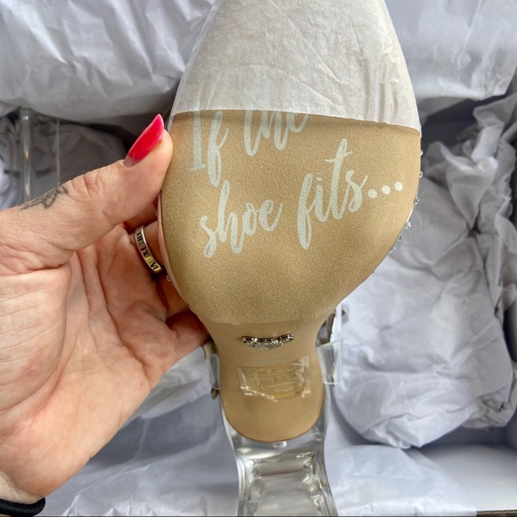 DISNEY x ALDO Cinderella ‘s Glass Slipper - Picture 5 of 10